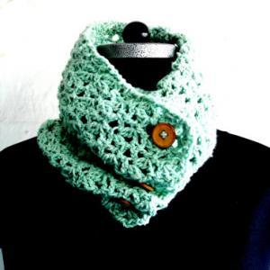 Crochet Mint Green Cowl With..
